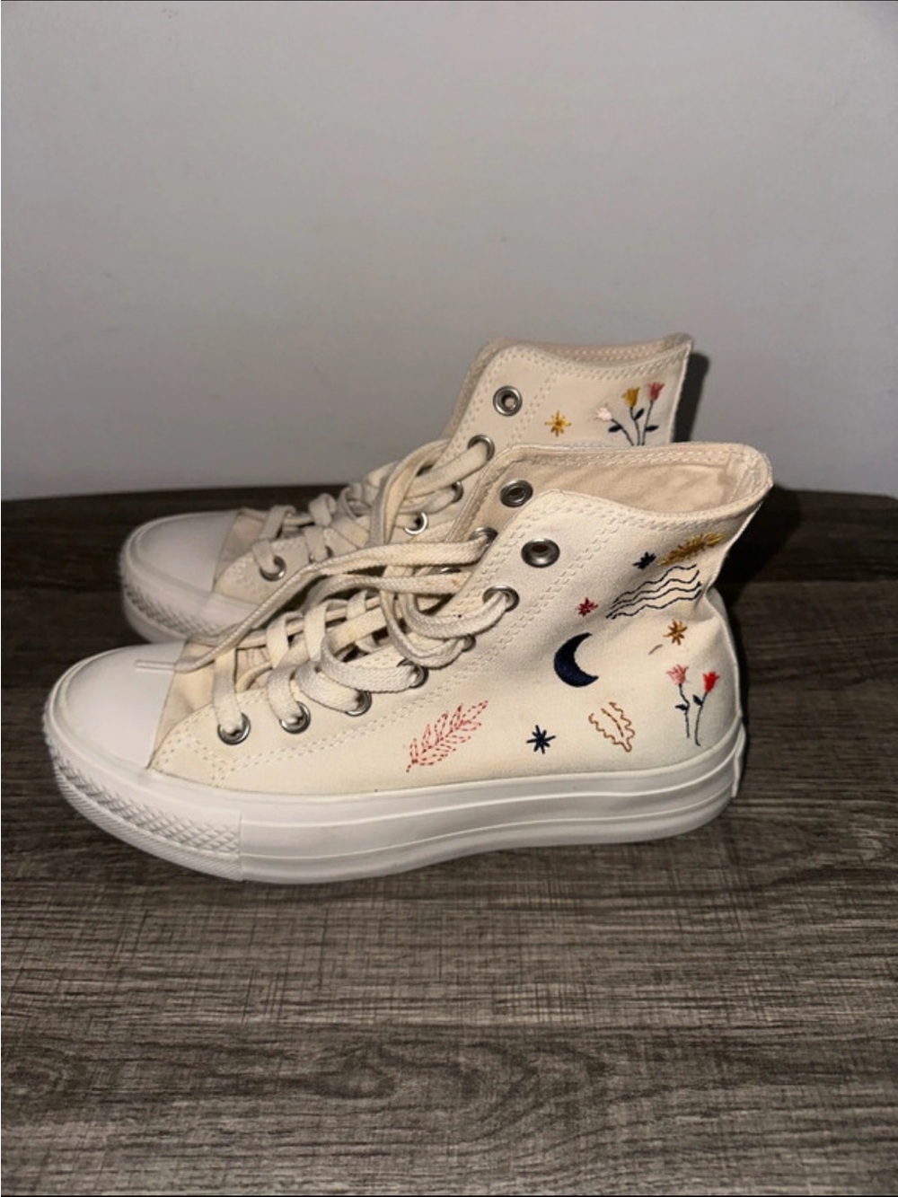 Converse Chuck Taylor All Star platform Size US 6.5